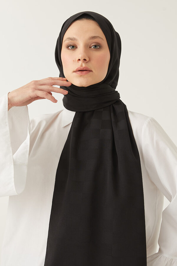 Dama Desen Siyah İpeksi Jakar Şal