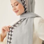 Dinamik Kaz Ayağı Desen Krep Şal-Gri