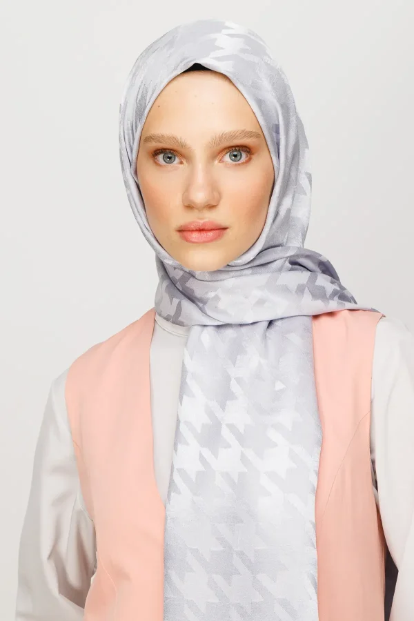 Kazayağı Desen Parlak Jakar Şal Gümüş